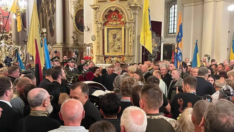 Парубій Де Зараз: Текущая деятельность, биография и взгляд на будущее