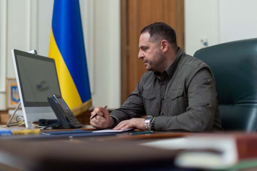 Андрій Єрмак Особисте Життя: біографія, кар'єра та сімейні аспекти